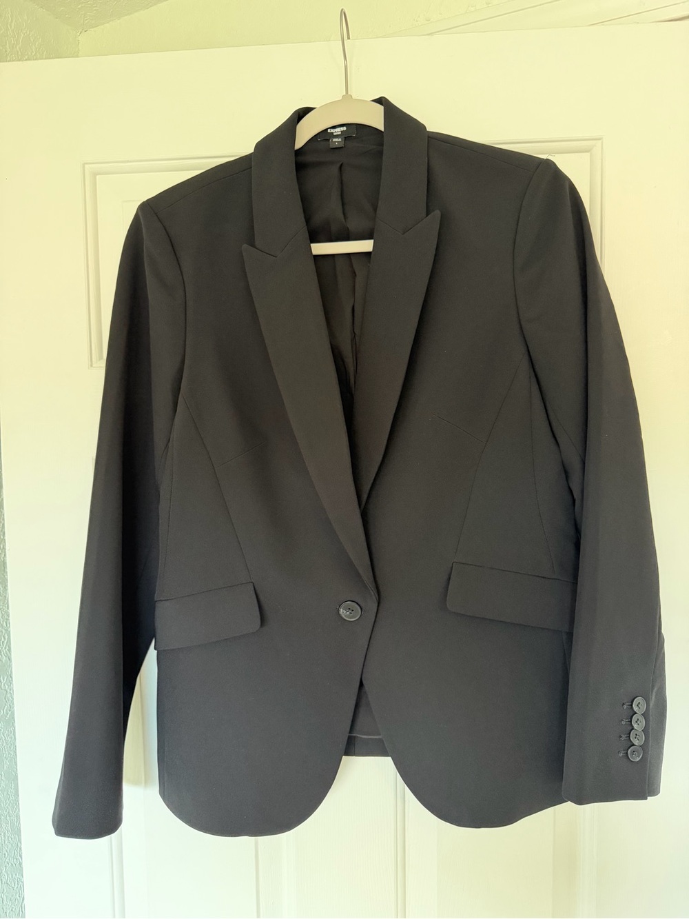 Express Black Single-Button Women's Blazer